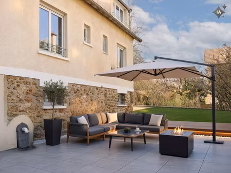 maison de luxe à vendre dans le quartier rive gauche