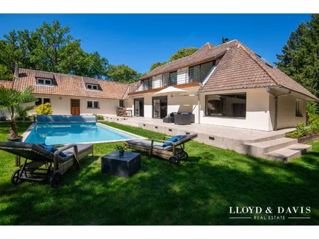 maison de luxe à vendre dans le quartier ouest