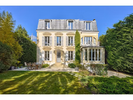 maison de luxe à vendre dans le quartier centre