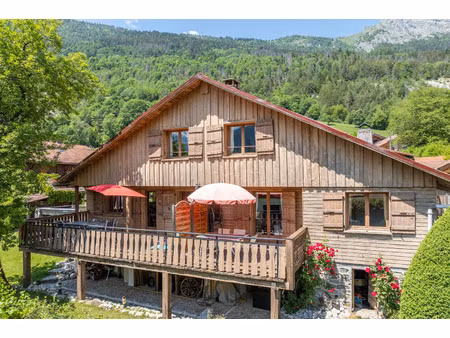 maison traditionnelle à vendre dans le quartier nord