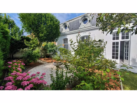 maison de luxe à vendre à cenon