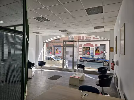 location commerce 75 m² à béthune (62400)