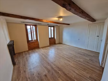 location appartement 1 pièce 33 m² à riom (63200)