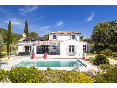 villa de luxe à vendre dans le quartier nord