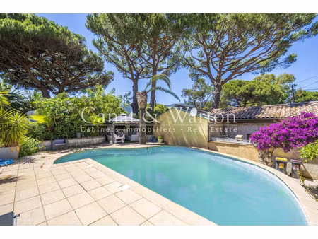 villa de luxe à vendre à cavalaire-sur-mer