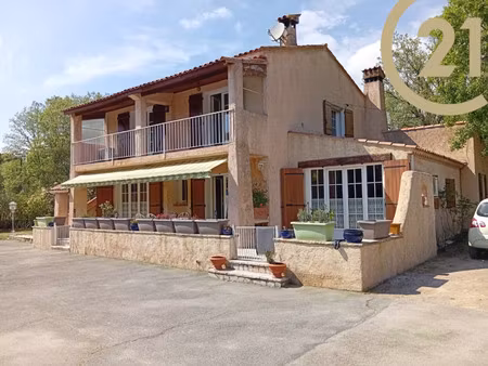 villa de luxe à vendre à fayence