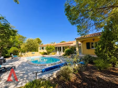 villa