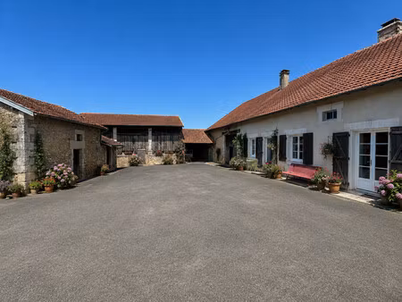 maison à vendre à lussas-et-nontronneau (24300) - dordogne