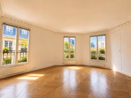 appartement de luxe à vendre dans le quartier vivienne-gaillon