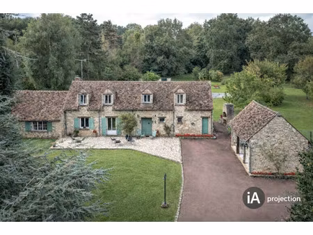 maison de luxe à vendre à montfort-l'amaury