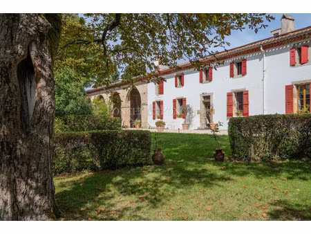 maison de luxe à vendre dans le quartier amidonniers-caffarelli