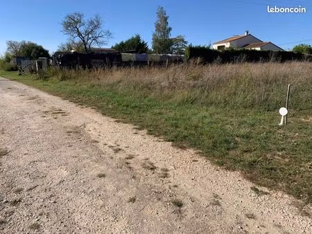 terrain 520 m² nieul les saintes