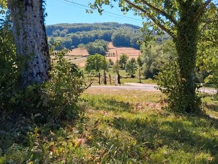 terrain 1072 m2