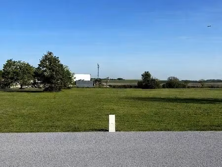terrain constructible 430m² medis