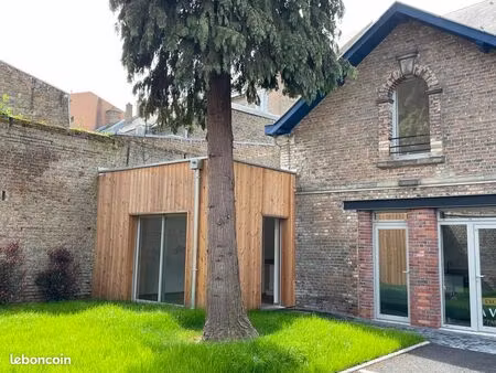 studio 1 pièce 23 m²