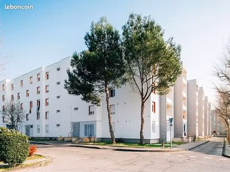 appartement 3 pièces 84 m²