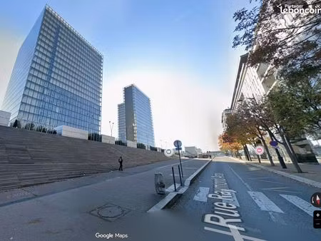 place de parking privée - 20 rue raymond aron (quartier bnf)