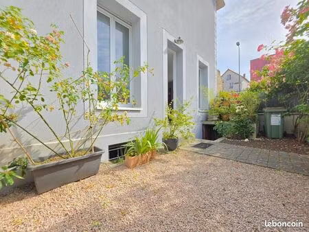maison 5 pièces 160 m²