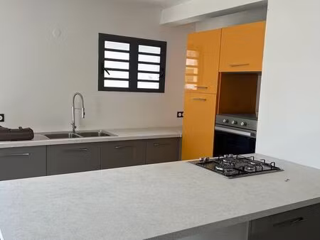 villa 5 pièces 110 m²