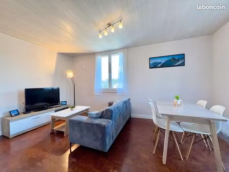 grand t3 bail étudiant aix-les-bains colocation