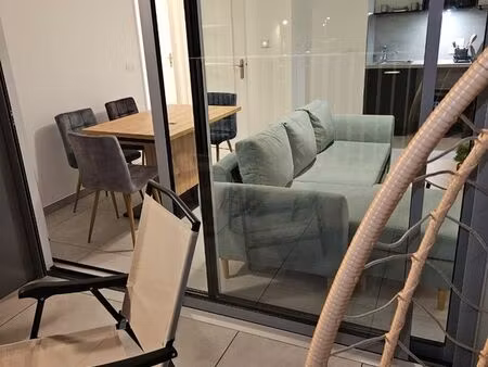 t2 neuf meublé avec tv samsung crystal 4k 55’ uhd  abonnement fibre ultra haut-débit et dé