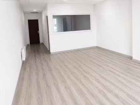 local commercial 42m2