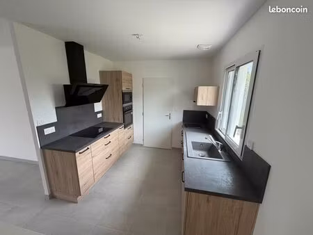 pavillon neuf t4 à louer à fussy
