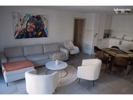 appartement t3 meublé avec jardin privatif-sainte-maxime-disponible du 15 septembre au 30 