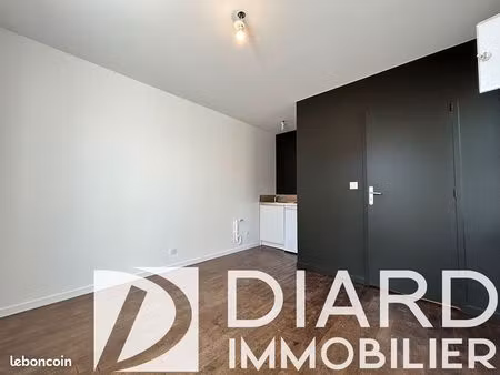 studio 1 pièce 13 m²