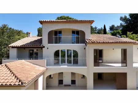 villa de luxe à vendre dans le quartier nord