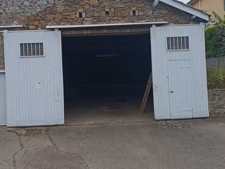 garage/espace de stockage
