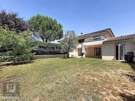 maison 6 pièces 110 m²