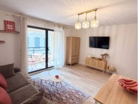 2p cannes centre + parking 245 000