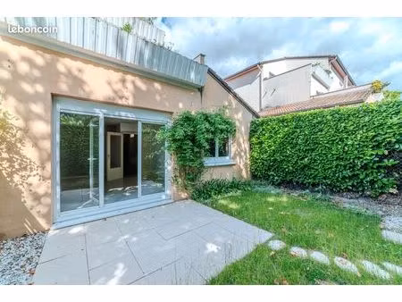 appartement 2 pièces 52 m²