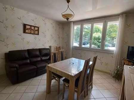 vends t3 decines charpieu