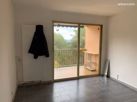 f2 28m2 peymeinade rivierazur