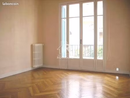 studio 1 pièce 35 m²