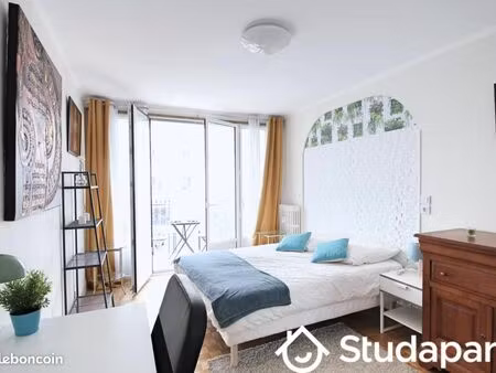 chambre 1 pièce 13 m²