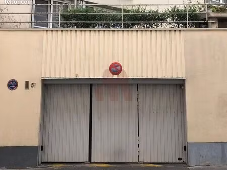 parking/box 10 m² paris