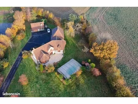 maison 6 pièces 288 m²
