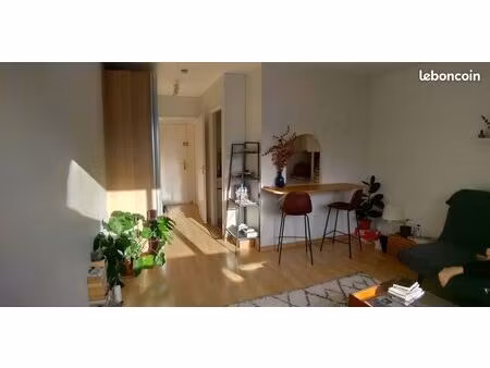 location estivale ( 2 mois) - studio 28 m² meublé et équipé – très belles prestations – + 