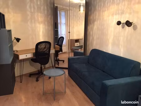 charmant studio refait à neuf au coeur de belleville
