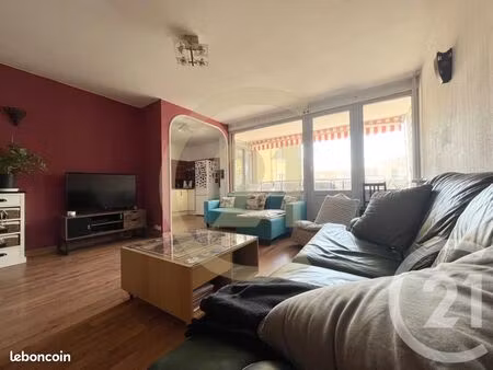 appartement 4 pièces 93 m²
