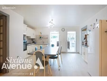 duplex 5 pièces 131 m²
