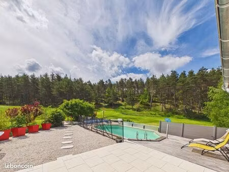 chalet 4 pièces 90 m²
