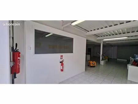 local professionnel à fort de france