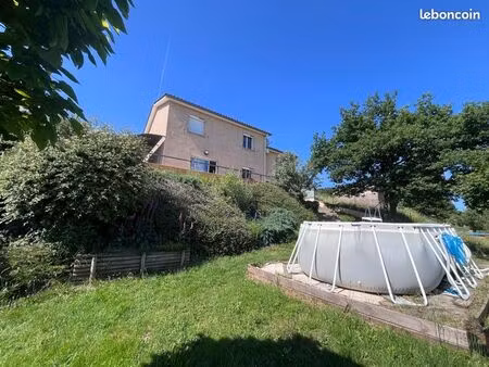 maison à aveize