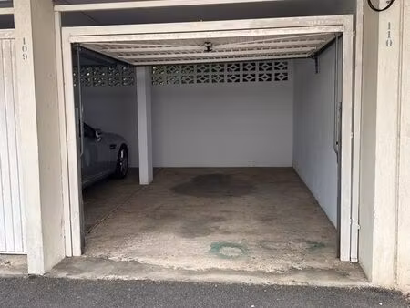box à bas du fort gosier