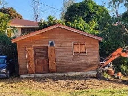maison en kit bois rouge du brésil