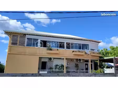immeuble 12 pièces 192 m²
